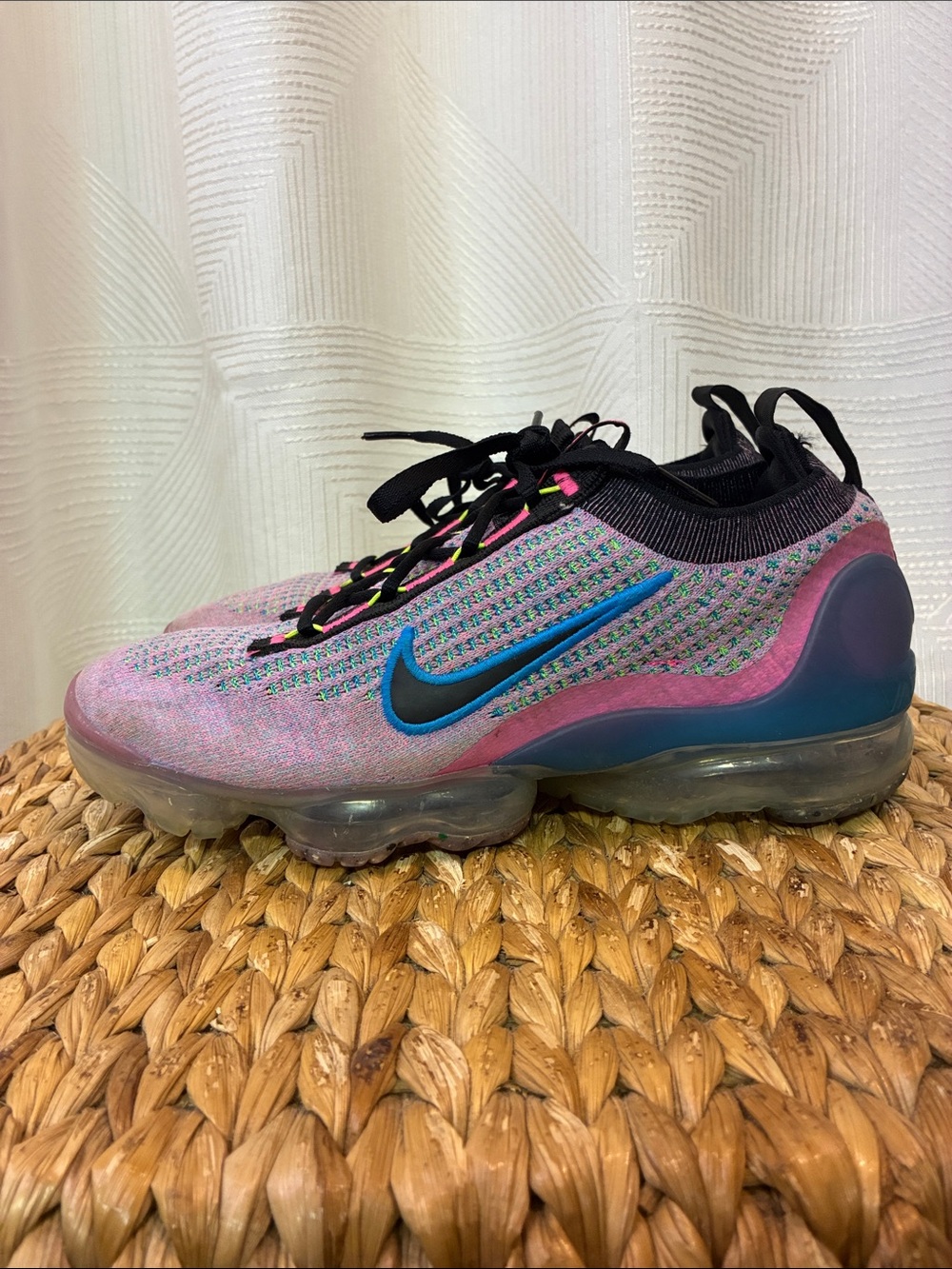 Nike Pink Blast Photo Blue VaporMax Flyknit Sneaker